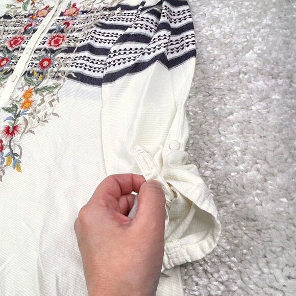 JOHNNY WAS Embroidered Floral Tunic Blouse - Picture 11 of 11